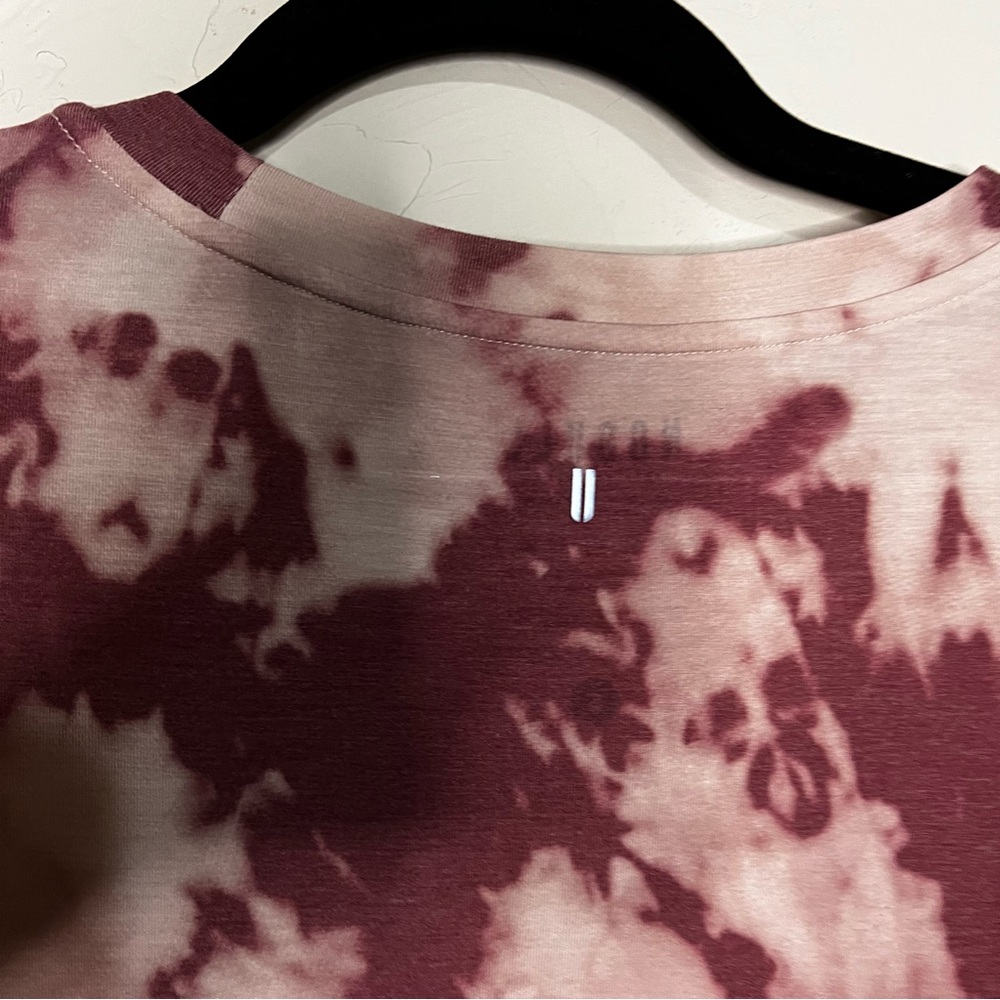 NOBULL‎ Women's Long Sleeve Burgundy Tie-Dye Top - Picture 8 of 8